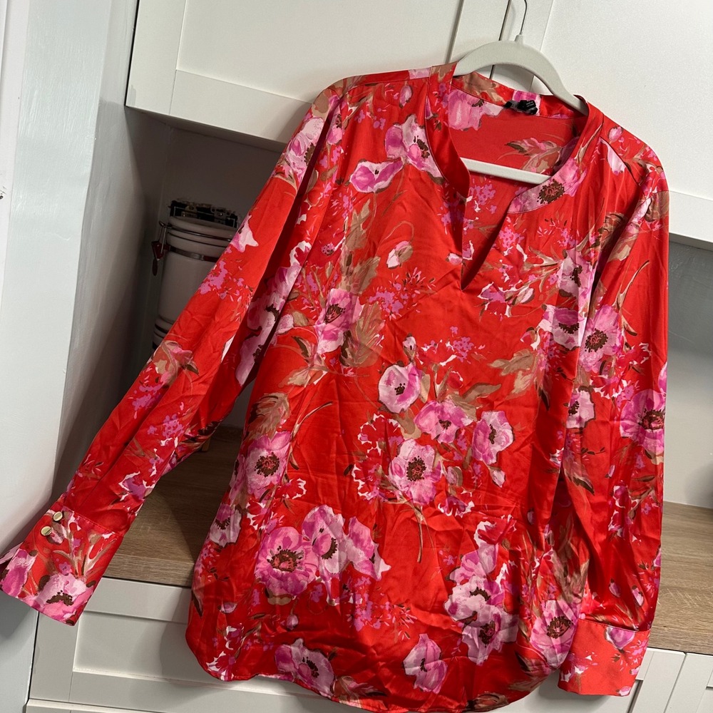 Talbots Floral Blouse Womens XL Flowy Long Sleeve Satin Split Neck Top Feminine
